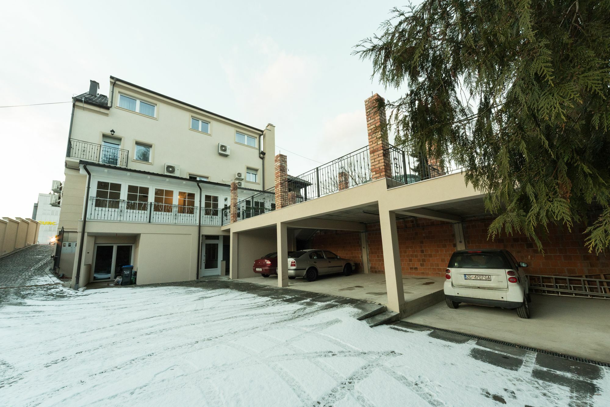 Sundial Boutique Hotel Hotel 3*